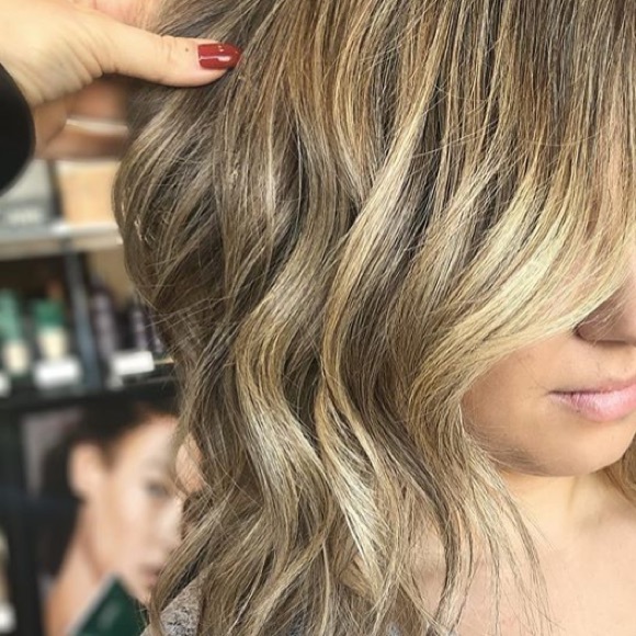 Meet your Posher, Marika - Picture 1 of 1